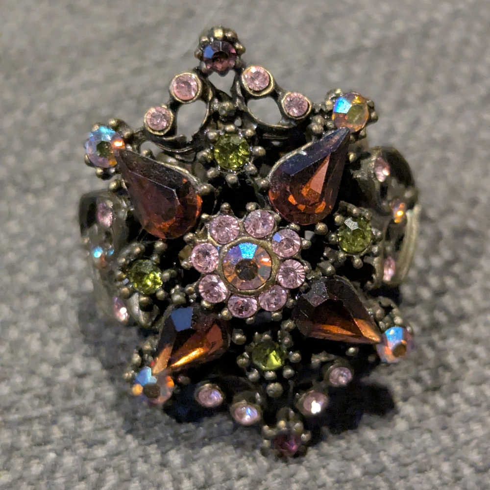 Elegant Multicolor Statement Ring - image 1